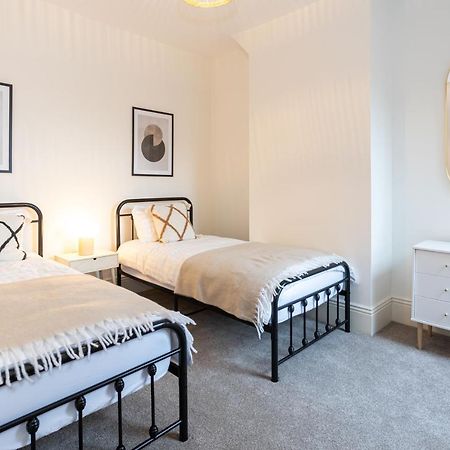 Stunning Scandi 3 Bed House In Manchester-Parking Villa Exterior foto
